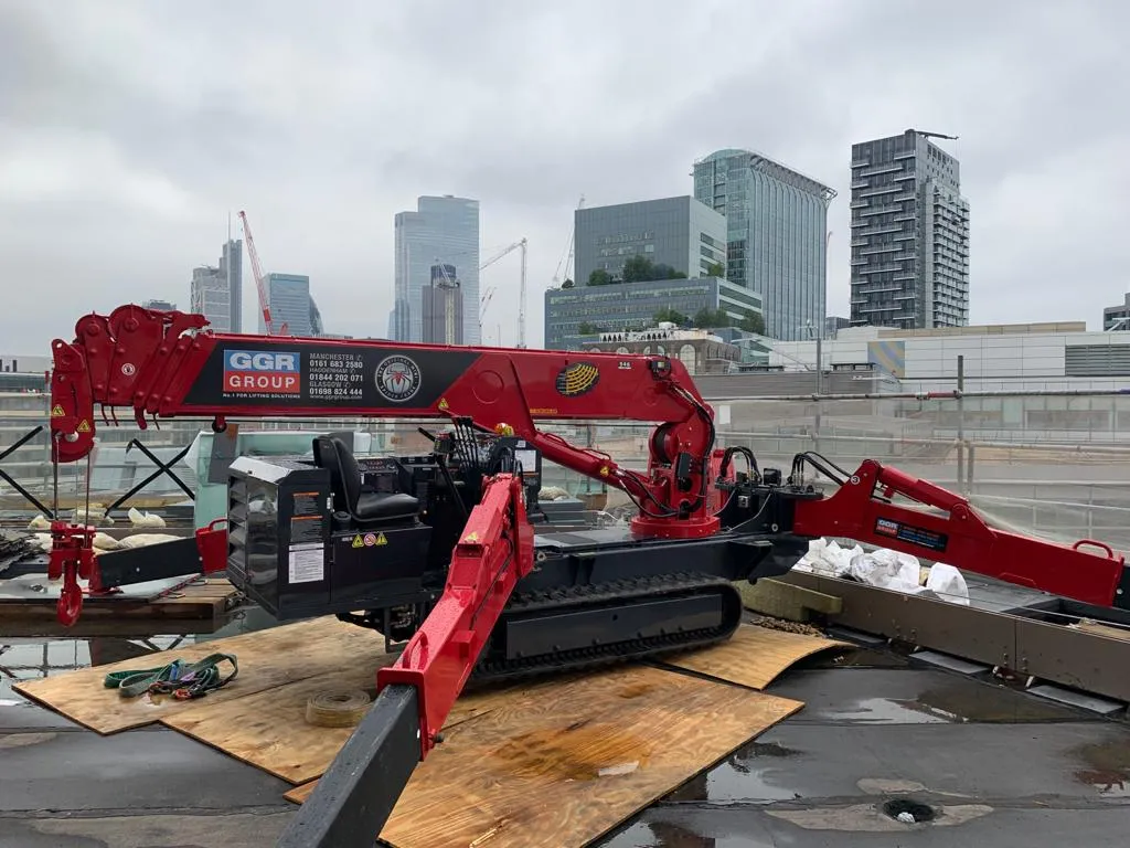 URW-546/2 Hydraulic JIB (4 t x 2,5 m) - immagine 2