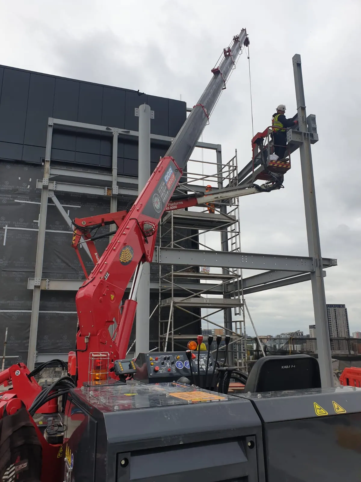 URW-546/2 Hydraulic JIB (4 t x 2,5 m) - immagine 4